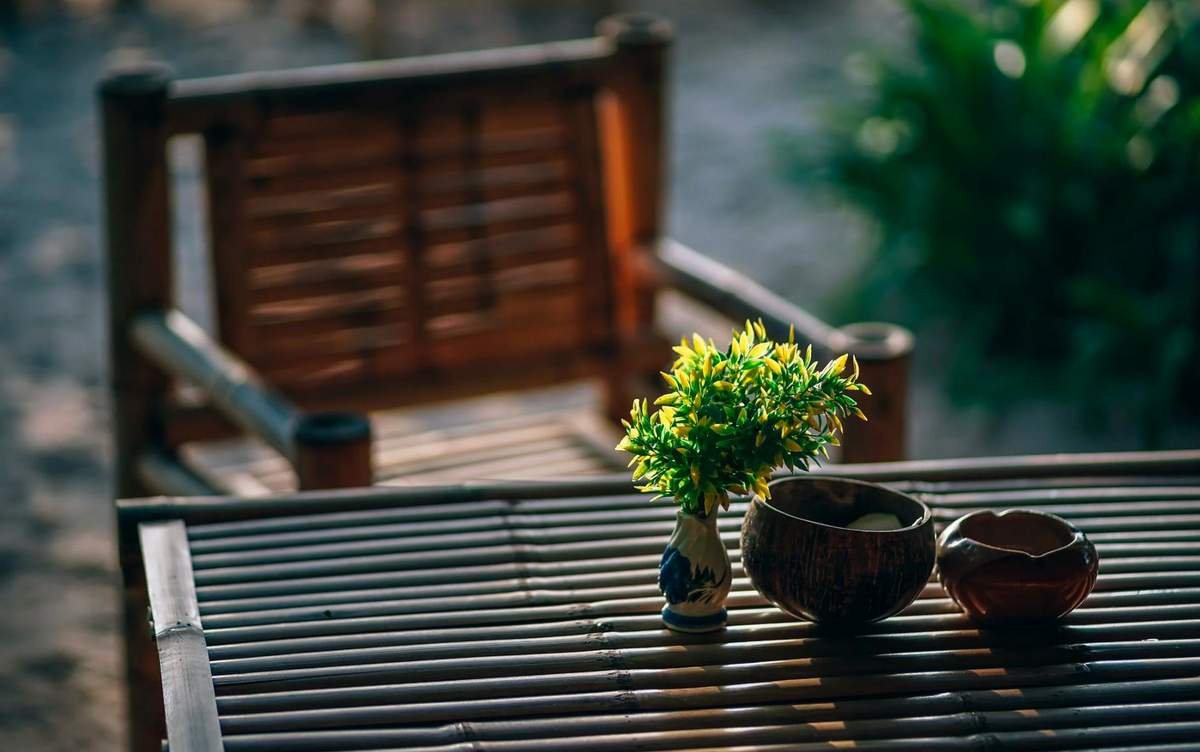 zazimovanie dreveného nábytku v záhrade