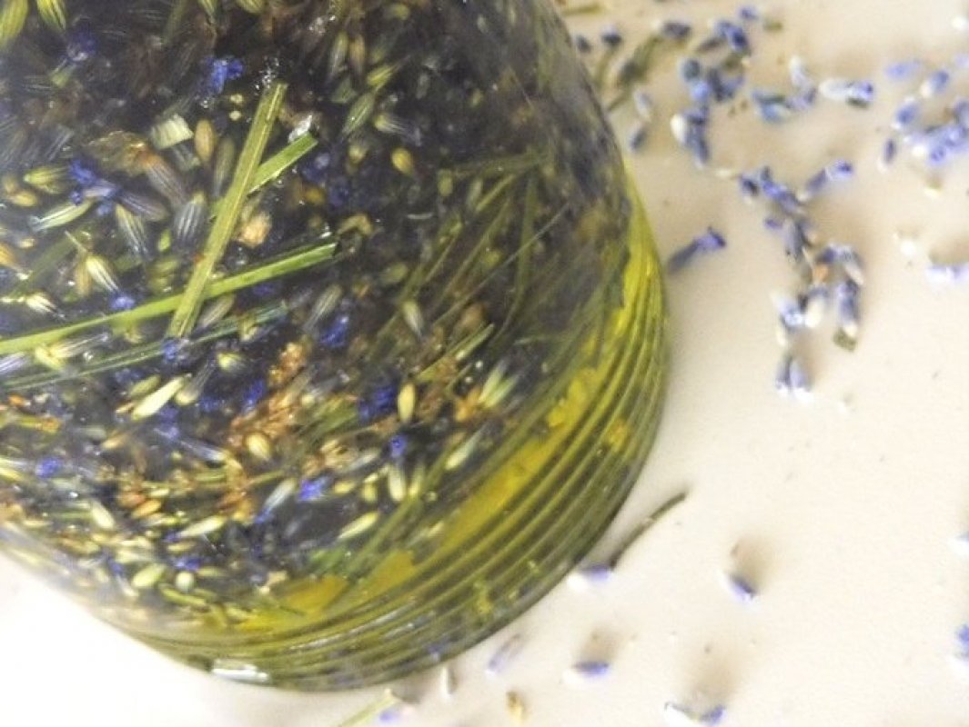 ako vyrobiť levanduľový olej